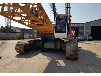 Crawler crane LIEBHERR