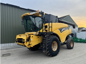 Harvester attachment New Holland CR960 c/w 24ft Header: picture 3