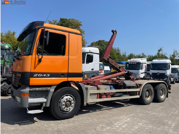 Hook lift truck MERCEDES-BENZ