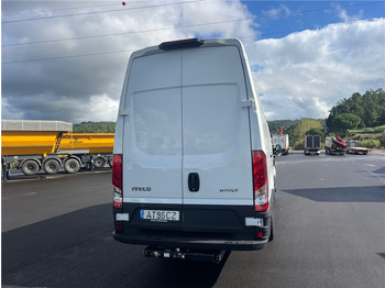 Panel van Iveco 35C16: picture 5