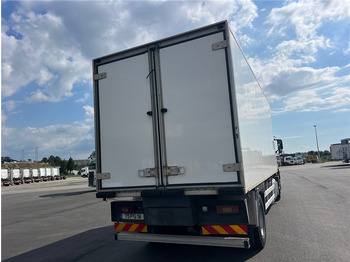 Refrigerator truck Volvo FM 9: picture 5 Refrigerator truck Volvo FM 9: picture 5