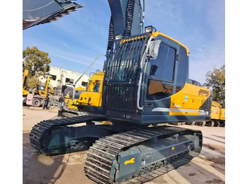 Crawler excavator Hyundai R220LC-9S: picture 4