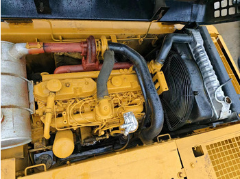 Crawler excavator CATERPILLAR 320BL: picture 5