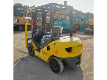 Diesel forklift KOMATSU FD30: picture 5