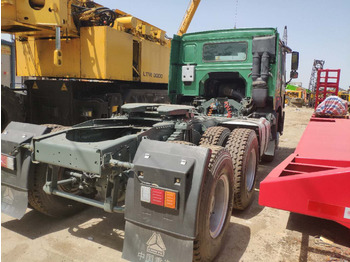 Tractor unit HOWO 420: picture 3