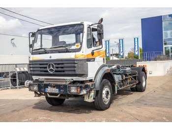 Hook lift truck MERCEDES-BENZ SK 2024