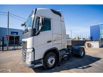 Tractor unit VOLVO FH