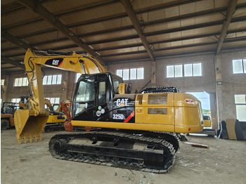 Mobile crane CATERPILLAR 325D: picture 2