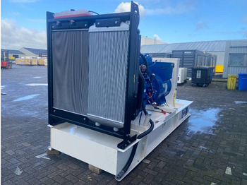 New Generator set FG Wilson P605-3 - 605 kVA Open Genset - DPX-16021-O: picture 3