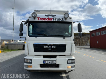Box truck 2011 MAN TGM 15.290 4X2 skapbil - Full sideåpning - Zepro bakløft: picture 2