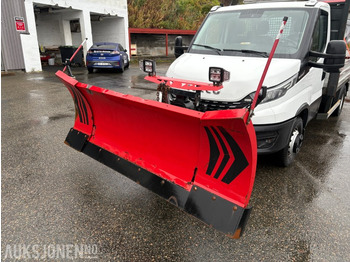 Dropside/ Flatbed truck 2019 Iveco Daily planbil m/ Hilltip IceStriker og Western Wide-Out brøyteplog - EU godkjent til 04.11.2026: picture 5