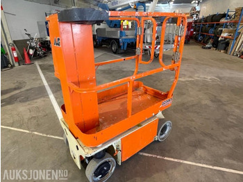 Aerial platform JLG