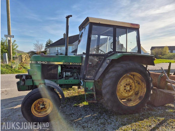 Farm tractor JOHN DEERE 1640
