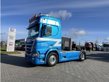 Tractor unit SCANIA R 450