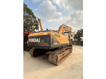 Crawler excavator Perfect working Used Hyundai 220LC-9S Crawler Excavator Used Hyundai 220LC-9S Excavator in stock: picture 3
