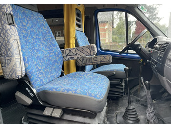 Panel van Gaz Gazela Gaz Gazelle Kamper furgon 4X4 benzyna + GAZ LPG Solar 94329km 2010: picture 3