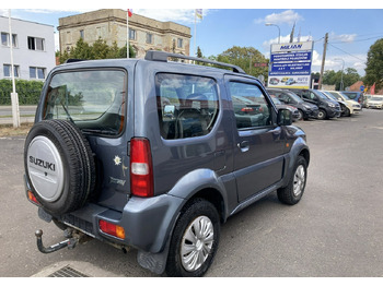 SUV SUZUKI
