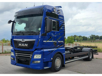 Cab chassis truck MAN TGX