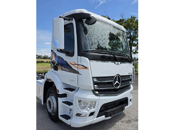 Cab chassis truck Mercedes-Benz ANTOS 1827 / ATEGO / ACTROS / E6 / ROZSTAW OSI 3.75M / WYWROT / BECZKA / UTRZYMANIE DRÓG / HAKOWIEC / SPROWADZONY / PIERWSZY WŁAŚCICIEL / STAN BDB: picture 4 Cab chassis truck Mercedes-Benz ANTOS 1827 / ATEGO / ACTROS / E6 / ROZSTAW OSI 3.75M / WYWROT / BECZKA / UTRZYMANIE DRÓG / HAKOWIEC / SPROWADZONY / PIERWSZY WŁAŚCICIEL / STAN BDB: picture 4