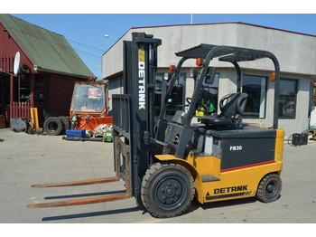 Electric forklift