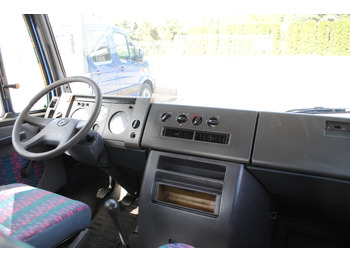 Dropside/ Flatbed truck Mercedes-Benz 711D Doka Dubel Kabina Pritsche Doppelkabine: picture 5 Dropside/ Flatbed truck Mercedes-Benz 711D Doka Dubel Kabina Pritsche Doppelkabine: picture 5