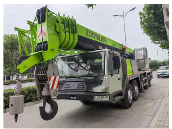 All terrain crane ZOOMLION