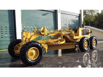 Grader CAT 12 F: picture 2
