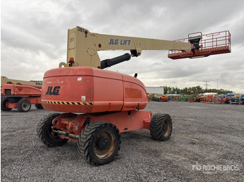 Telescopic boom JLG