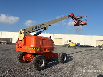 Telescopic boom JLG