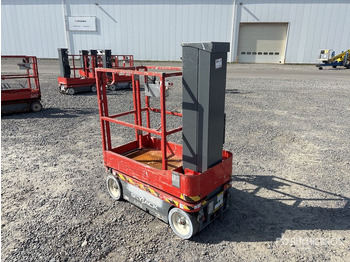 Vertical mast lift SKYJACK