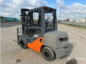 Diesel forklift TOYOTA FDF 30