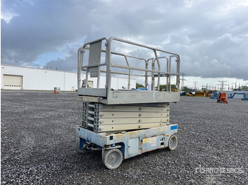 Scissor lift GENIE