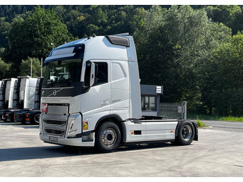 Tractor unit VOLVO FH 500