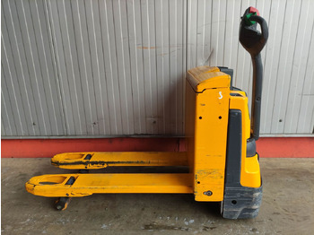 Pallet truck JUNGHEINRICH EJE