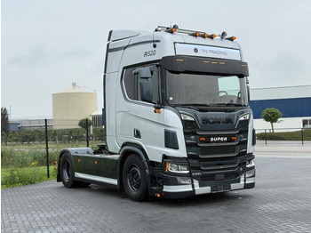 Tractor unit SCANIA R 520