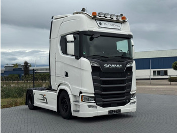 Tractor unit SCANIA S