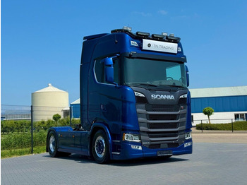 Tractor unit SCANIA S 660