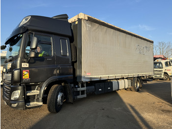 Curtainsider truck DAF CF 330