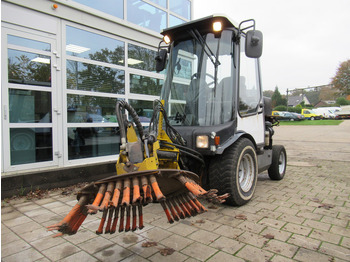 Road sweeper LM TRAC 286 Werktuigdrager ( zonder Borstel arm ): picture 3