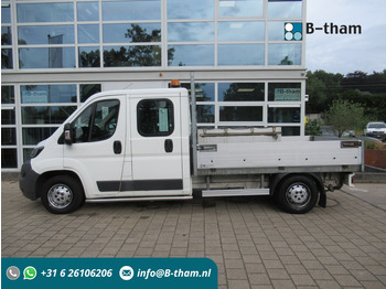 Flatbed van PEUGEOT Boxer