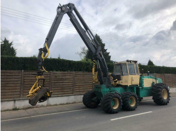 Forestry harvester