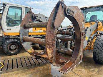 Grapple Volvo L90: picture 3
