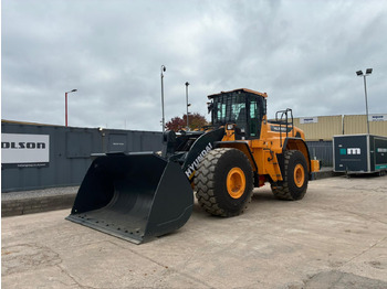 Wheel loader HYUNDAI