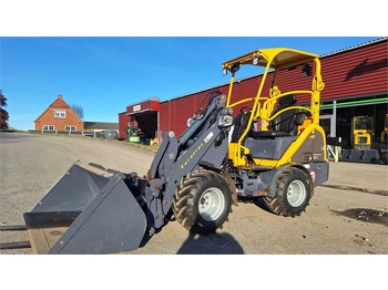 Compact loader EUROTRAC