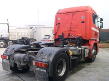Tractor unit Scania 124.400: picture 3