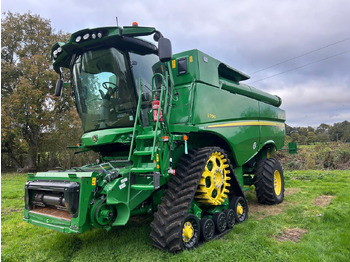 Combine harvester JOHN DEERE S780