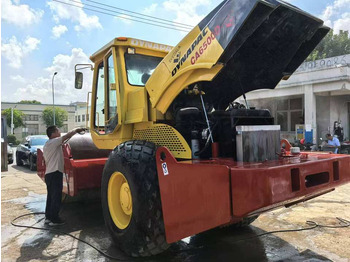 Compactor Used Original Road Roller DYNAPAC CA6500D Road Rollers High Quality Second Hand Construction Machinery: picture 4 Compactor Used Original Road Roller DYNAPAC CA6500D Road Rollers High Quality Second Hand Construction Machinery: picture 4