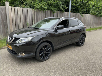 Car NISSAN