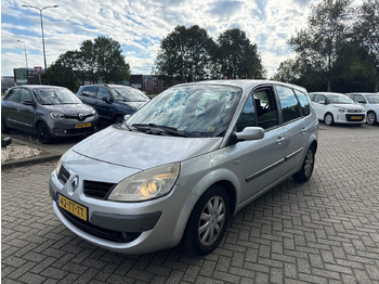 Car RENAULT