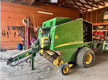 Hay and forage equipment JOHN DEERE 2000 Series